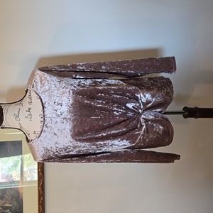 Pleione velour, front twist shirt